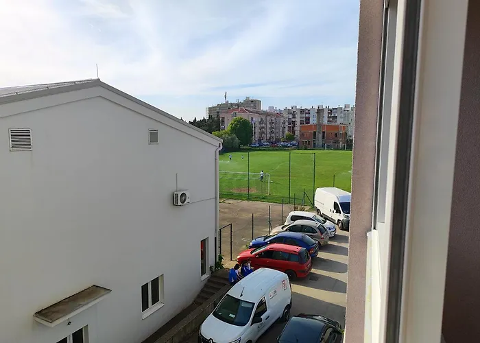 Mira With Parking Zadar